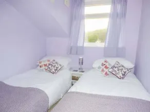 Chapel Cottage - Room