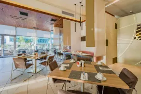 Radisson Blu Gautrain Hotel, Sandton Johannesburg - Restaurant