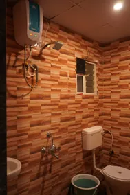 THE GREEN HILL RESORT - Bathroom