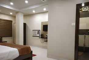 Hotel Aadesh Palace - Room
