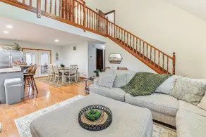 Williamstown Gem w/ Private Pool & Hot Tub! - Intérieur