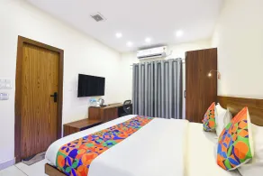 Fabhotel Celebrity Inn - Habitación