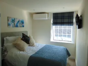 The Three Crowns - Room