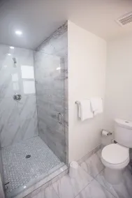 The Drift Hotel - Bathroom