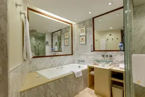 Parklane Hotel Changan - Bathroom