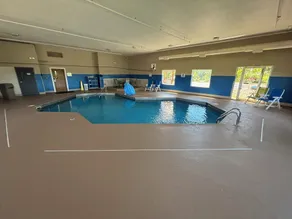 Baymont by Wyndham Evansville North/Haubstadt - Pool