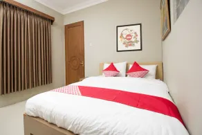 Collection O 1061 Aliya Homestay - Room