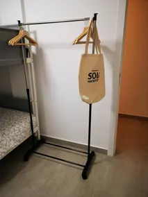 "room in Guest Room - Caparica Poshtel An Luxury Hostel" - Værelse