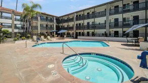 Studio 6 Ontario CA Convention Center Airport - Piscine