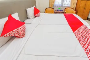 RedDoorz at Hotel Andalus Puncak - Habitación
