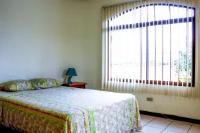 CONDO CASA INN #4 , CERCA DE LAS PRINCIPALES UNIVERSIDADES DE COSTA RICA. - Habitación