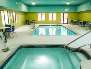 Holiday Inn Express Hotel & Suites Norfolk by IHG - Pool