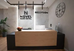 Park Hotel Novel - Hall