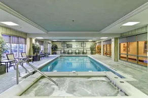 Hampton Inn & Suites by Hilton - Guelph - Piscine