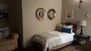 The Sandpiper - Room