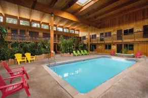 Super 8 by Wyndham Prince George - Piscine