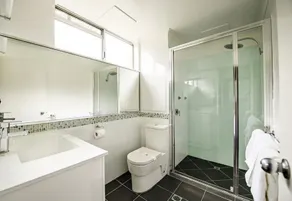 Gympie Muster Inn - Bathroom