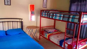 Oceans Hostal - Room