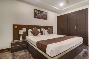 ROYAL PALM - Room