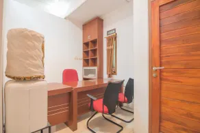 RedDoorz Syariah near Margahayu Raya - Recepción