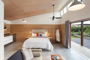 Studio 367 - Room