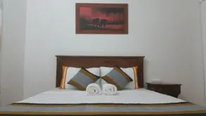 Sunshine Tourist Rest - Zimmer