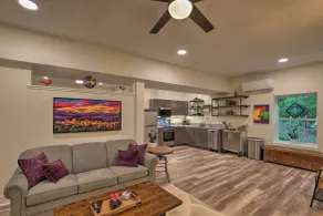 À 7 miles du centre-ville d'Asheville : appartement avec terrasse - Intérieur