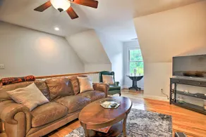 3 Mi to Beaches: Tranquil Cape Cod Escape w/ Deck - Innenbereich