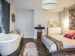 Gweryl Lodge - Room