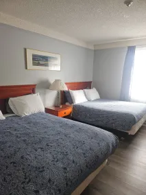 Moosomin Country Squire Inn - Room
