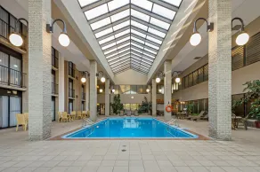 Best Western Hotel Universel Drummondville - Piscine