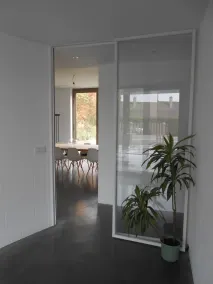 dimensions M - Interior entrance