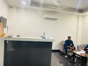 HOTEL SURYA INTERNATIONAL - Réception