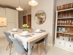 Vine Cottage - Private kitchen