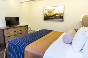 Fredericksburg Inn and Suites - Room