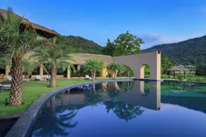 Swastik Wellbeing Sanctuary - Piscine