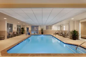 Embassy Suites by Hilton Atlanta Airport - Piscina