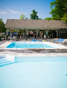 Great Blue Resorts - Lantern Bay Resort - Pool