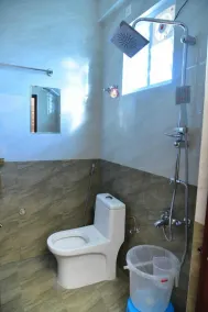 NB Venkaeswara Grand Inn - Badezimmer