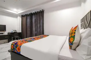 Hotel Grey Sky - Room