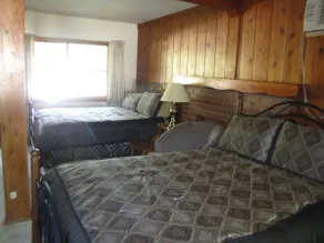 Kern Riverfront Lodge - Habitación