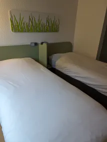 ibis budget Saint-Omer Centre - Værelse