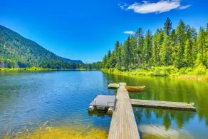 700-acre Property w/ 33-acre Lake & Dual Cabins! - Innvendig