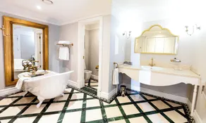 Gold Reef City Theme Park Hotel - Bathroom