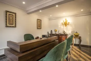 Stone Wood Riverfront Resort, Siolim - Rezeption