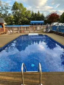 Inn 32 - Piscina