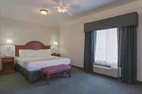 La Quinta Inn and Suites Fort Myers I-75 - Room