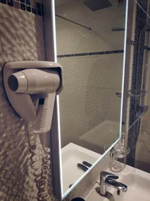 Little Hôtel - Bathroom