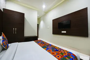 FabHotel KK Continental - 100m from Amritsar Junction Railway Station - Room