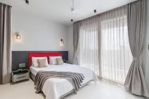 Celeste Sapphire Pool Nr Nandi Hills VegOnly - Chambre